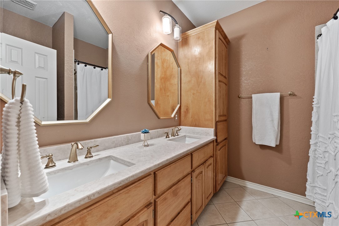 518 Riverwood Drive , Belton, TX, 76513 | 572264 | Realty Texas LLC