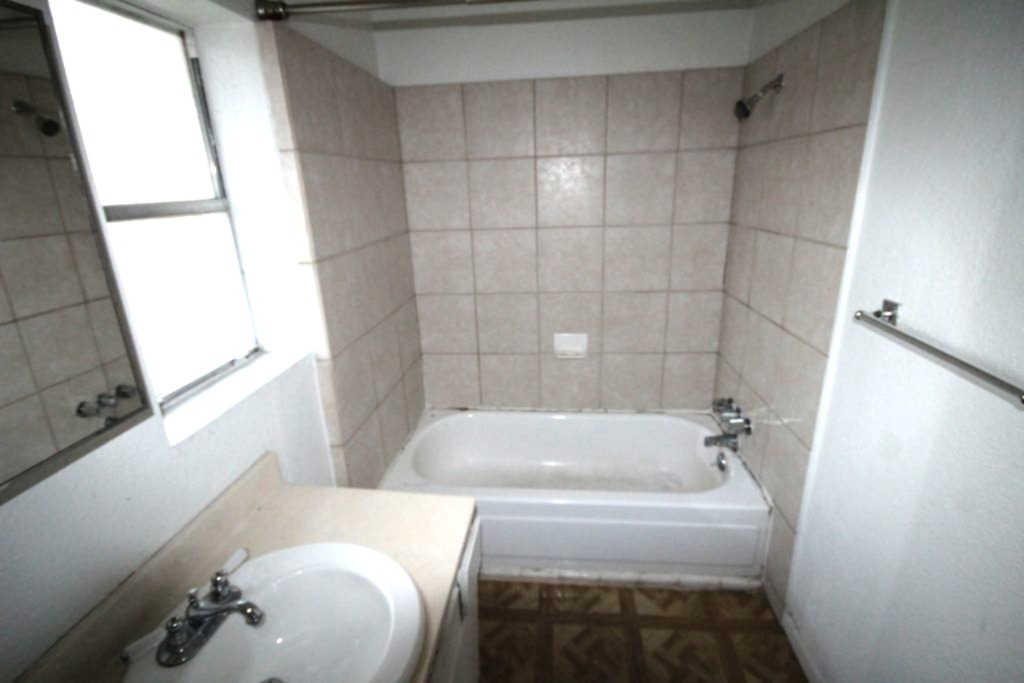 5204 Guadalupe Street , Austin, TX, 78751 | 1477252 | Realty Texas LLC