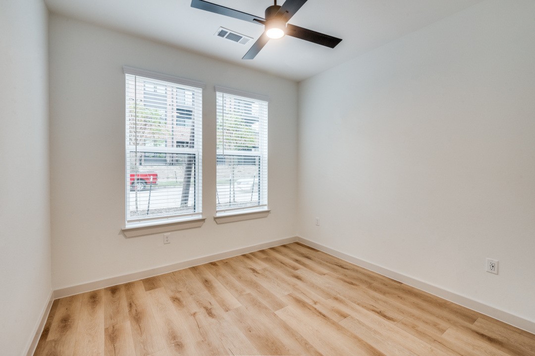 512 N Ewing Avenue 304 , Dallas, TX, 75203 | 20866798 | Realty Texas LLC