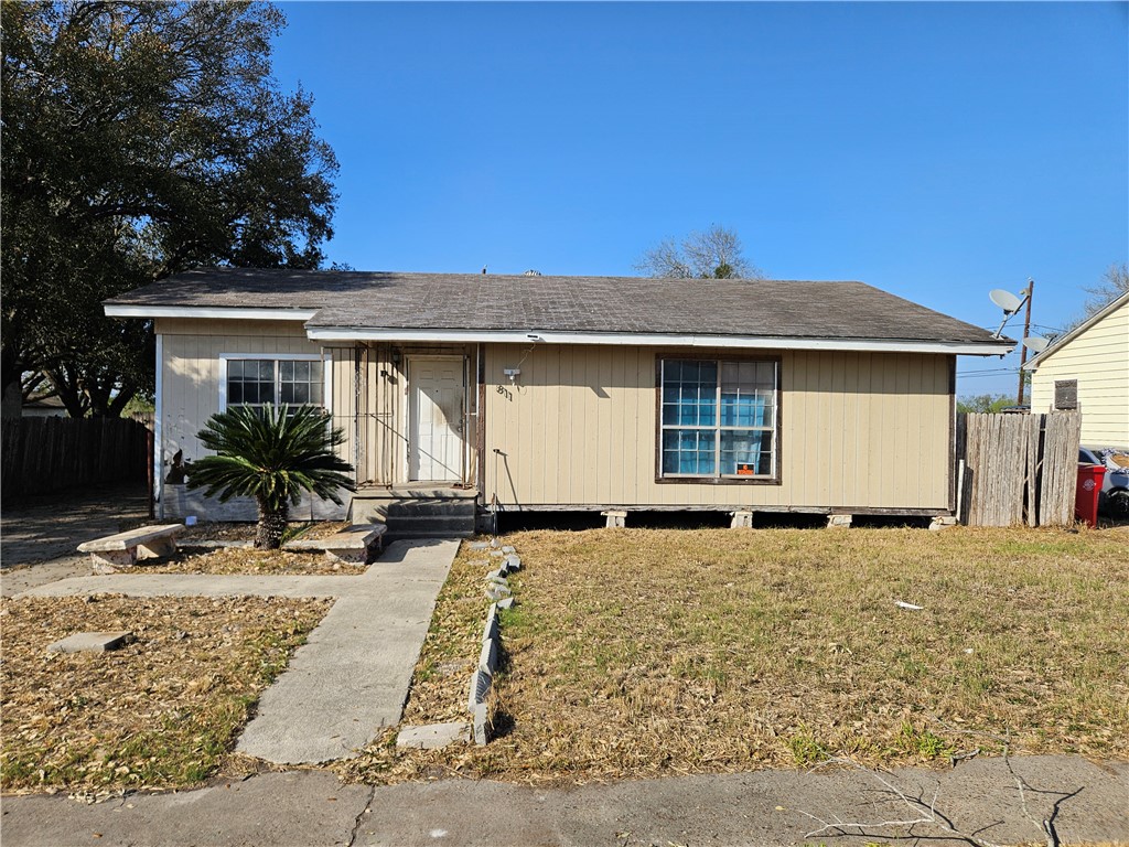 811 E Avenue D , Robstown, TX, 78380 | 455724 | Realty Texas LLC