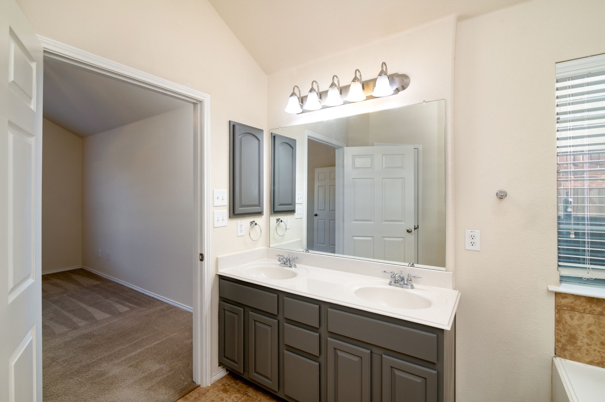 5817 Barrier Reef Drive , Fort Worth, TX, 76179 | 20867625 | Realty Texas LLC