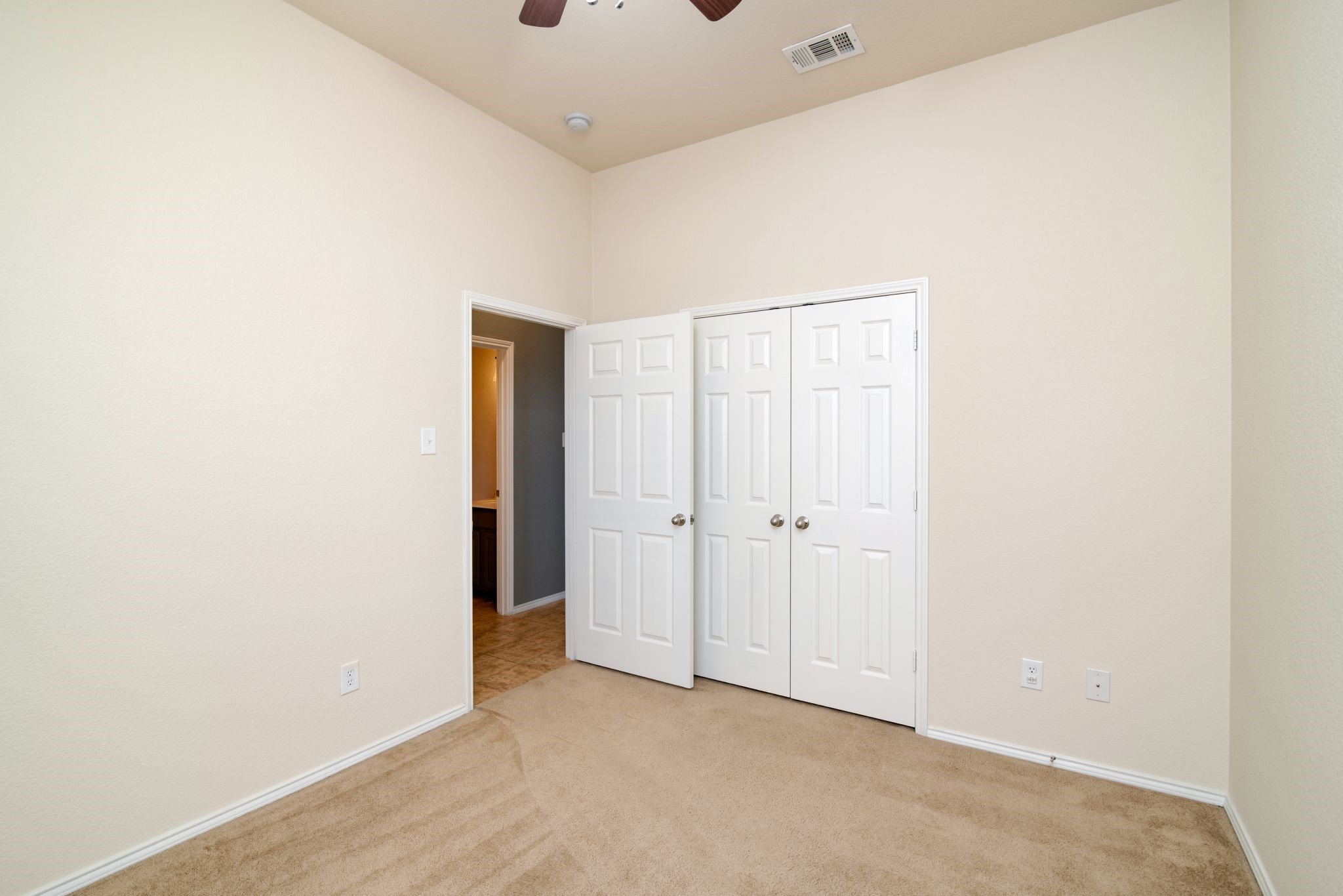 5817 Barrier Reef Drive , Fort Worth, TX, 76179 | 20867625 | Realty Texas LLC