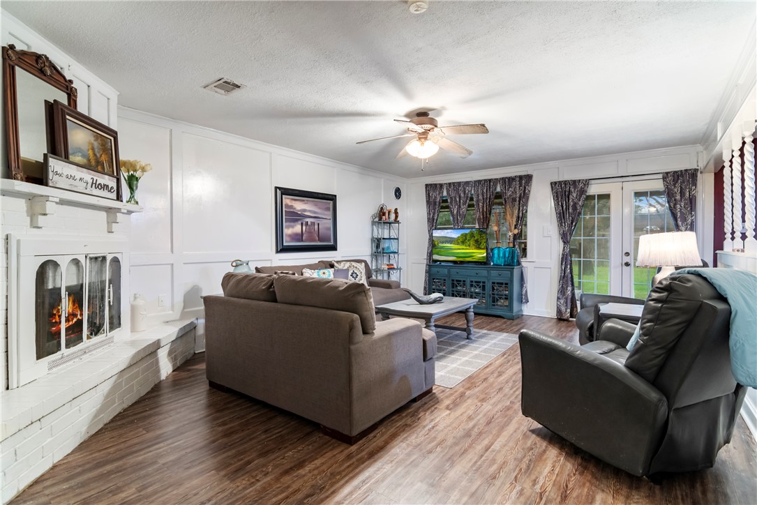 2512 Allen Forest , Bryan, TX, 77803 | 25003023 | Realty Texas LLC
