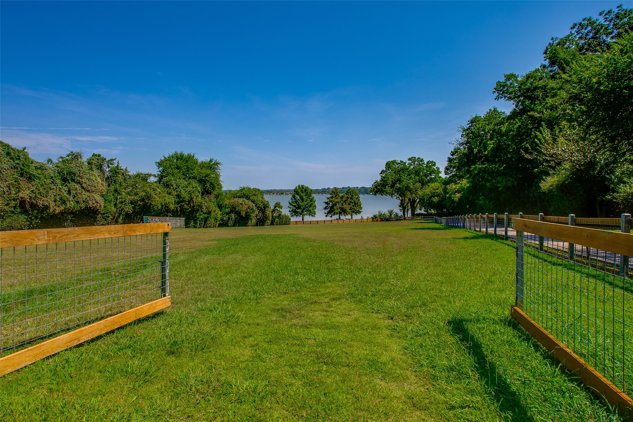 4231 W Lawther Drive , Dallas, TX, 75214 | 20867012 | Realty Texas LLC