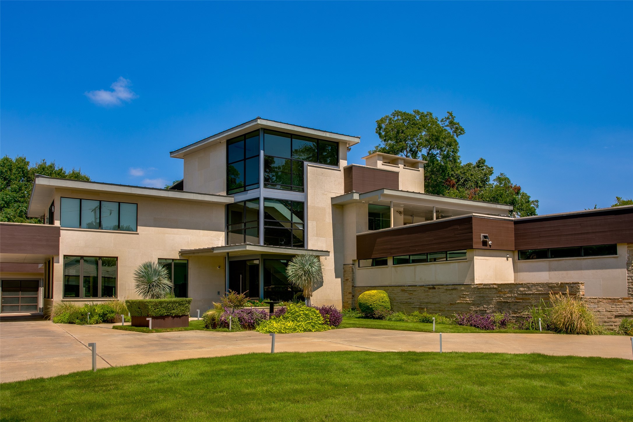 4231 W Lawther Drive , Dallas, TX, 75214 | 20867012 | Realty Texas LLC