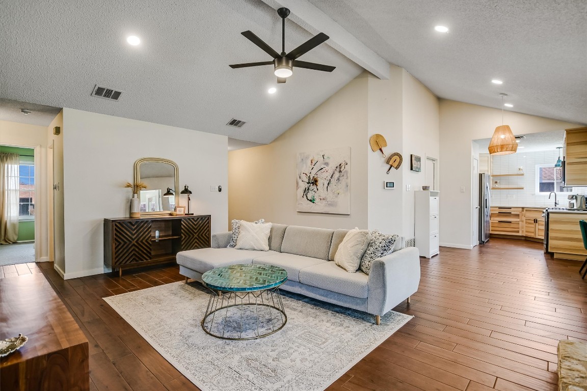 13202 Elysian Fields Cove , Austin, TX, 78727 | 3709219 | Realty Texas LLC