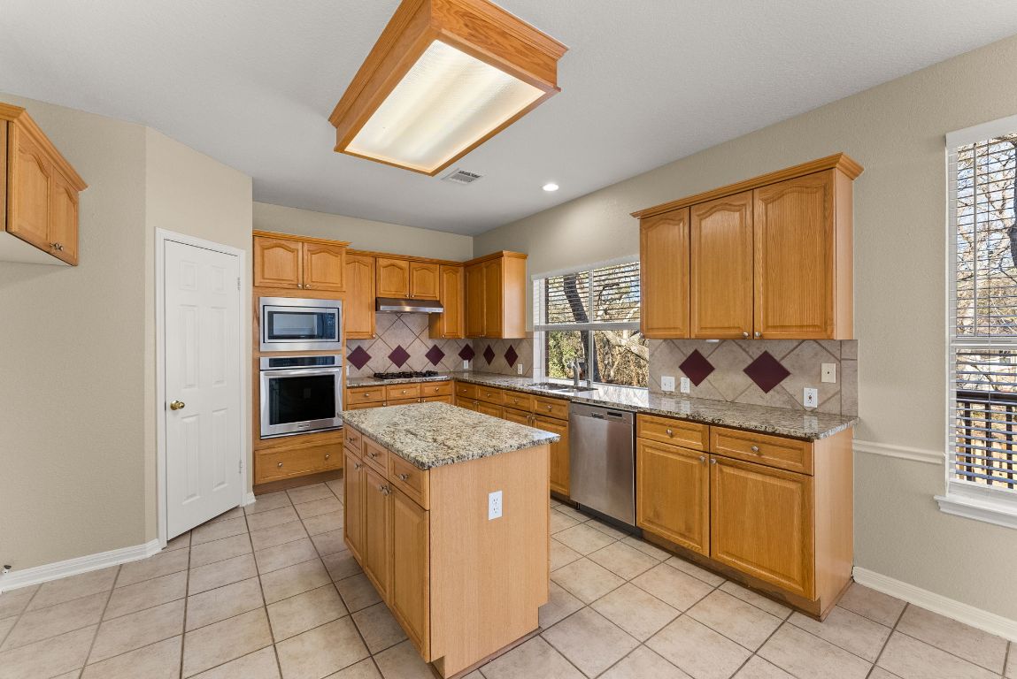 3405 Mulberry Creek Drive , Austin, TX, 78732 | 9542129 | Realty Texas LLC