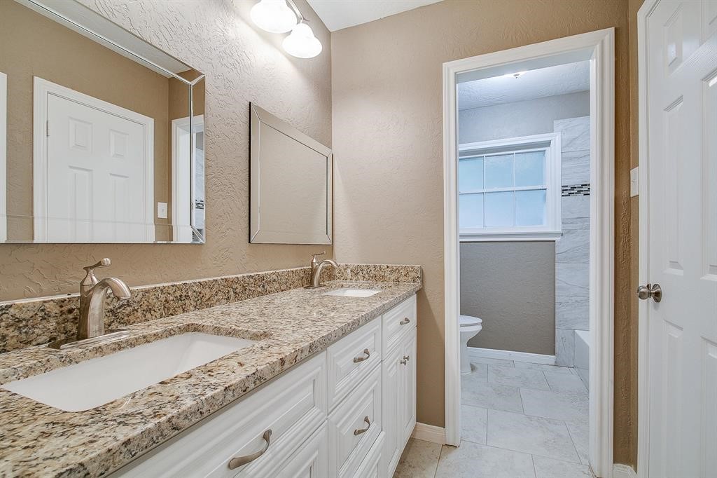 107 Crestview Drive , Hitchcock, TX, 77563 | 36787505 | Realty Texas LLC