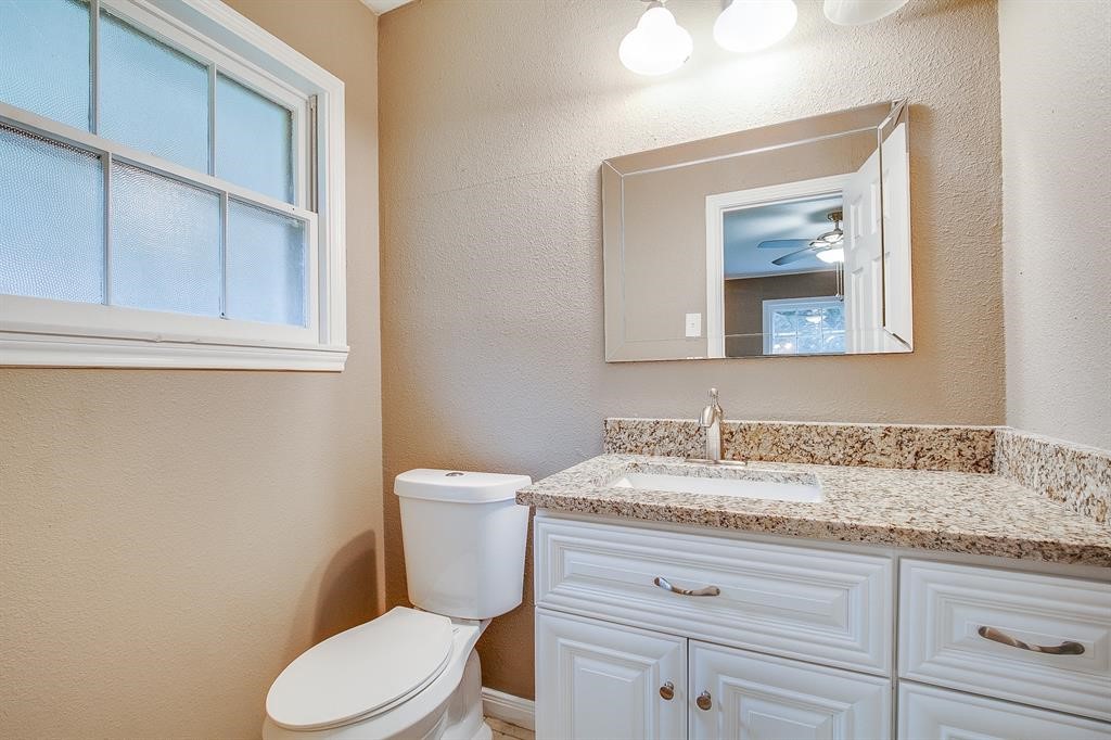 107 Crestview Drive , Hitchcock, TX, 77563 | 36787505 | Realty Texas LLC