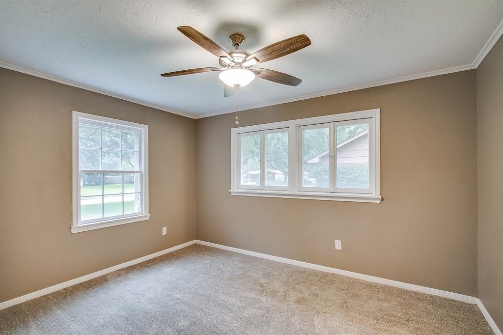 107 Crestview Drive , Hitchcock, TX, 77563 | 36787505 | Realty Texas LLC