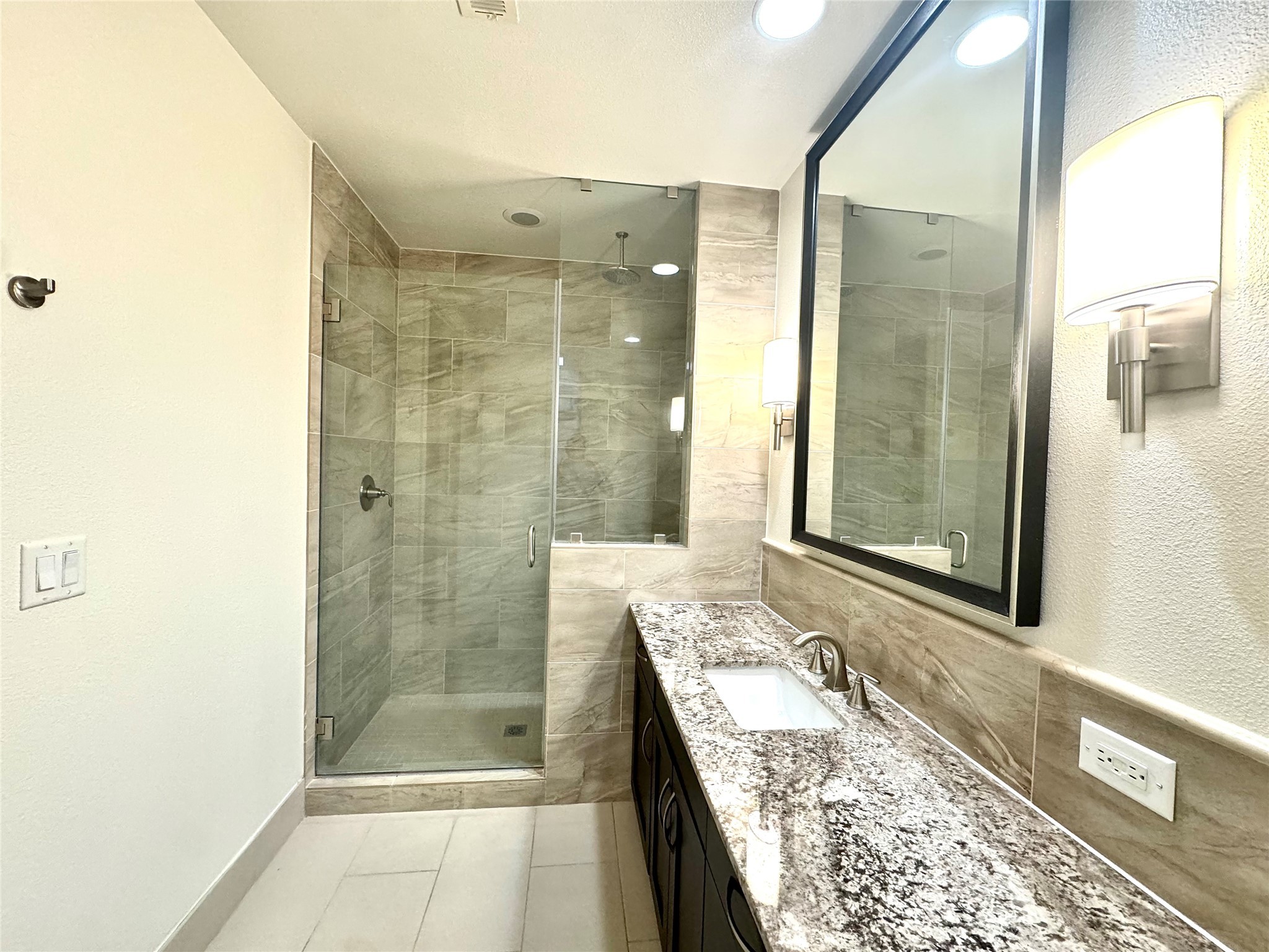 2303 Mid Lane 346 , Houston, TX, 77027 | 34615361 | Realty Texas LLC