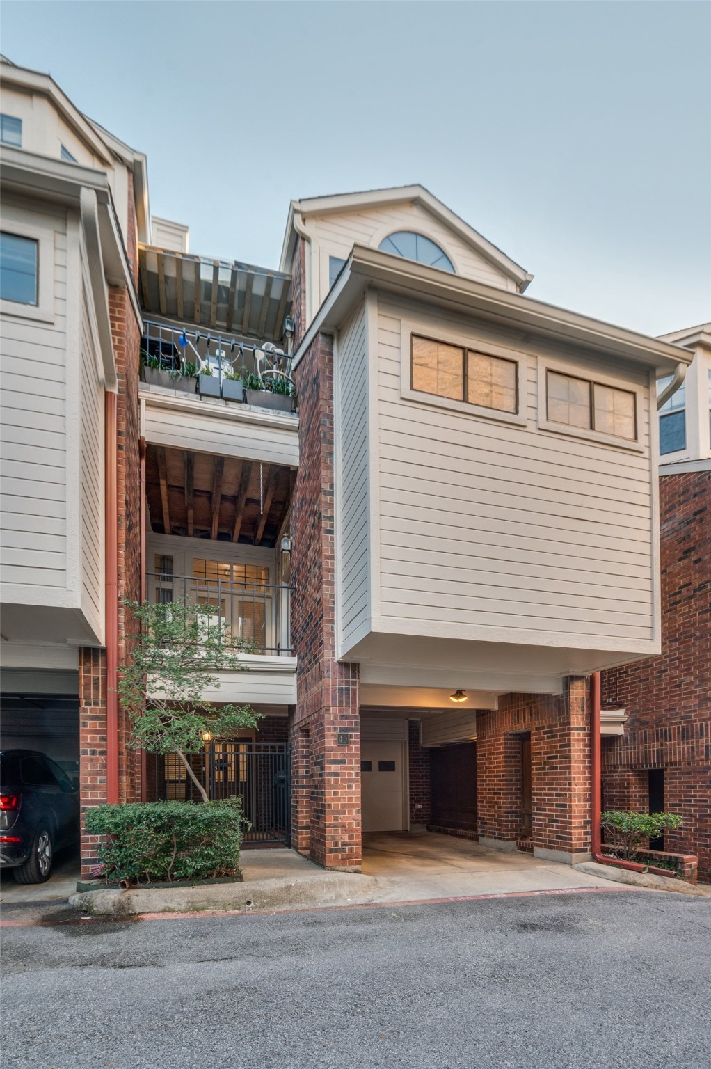 3235 Cole Avenue 40 , Dallas, TX, 75204 | 20868594 | Realty Texas LLC