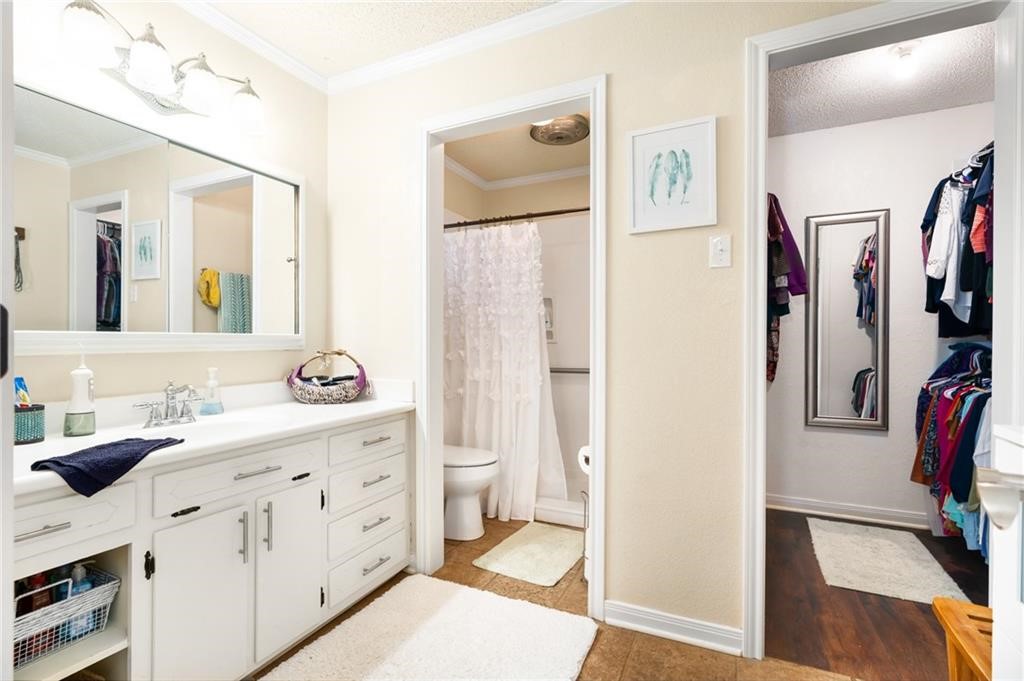 299 E Central , Lorena, TX, 76655 | 228211 | Realty Texas LLC