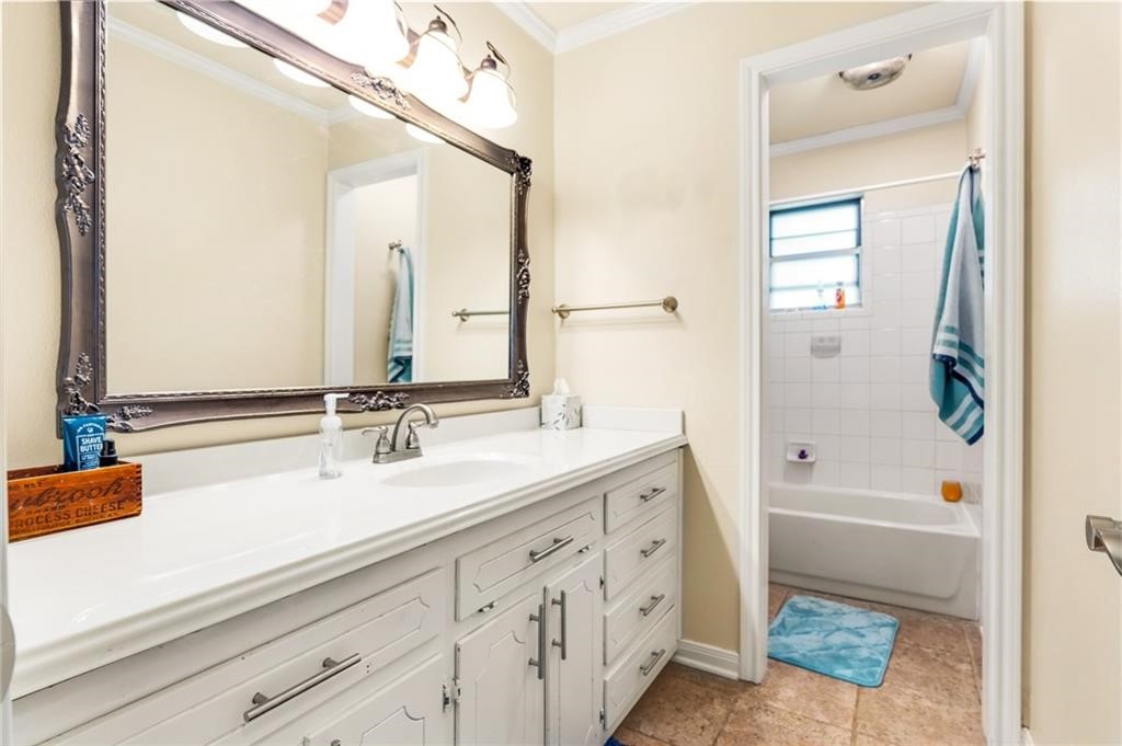 299 E Central , Lorena, TX, 76655 | 228211 | Realty Texas LLC