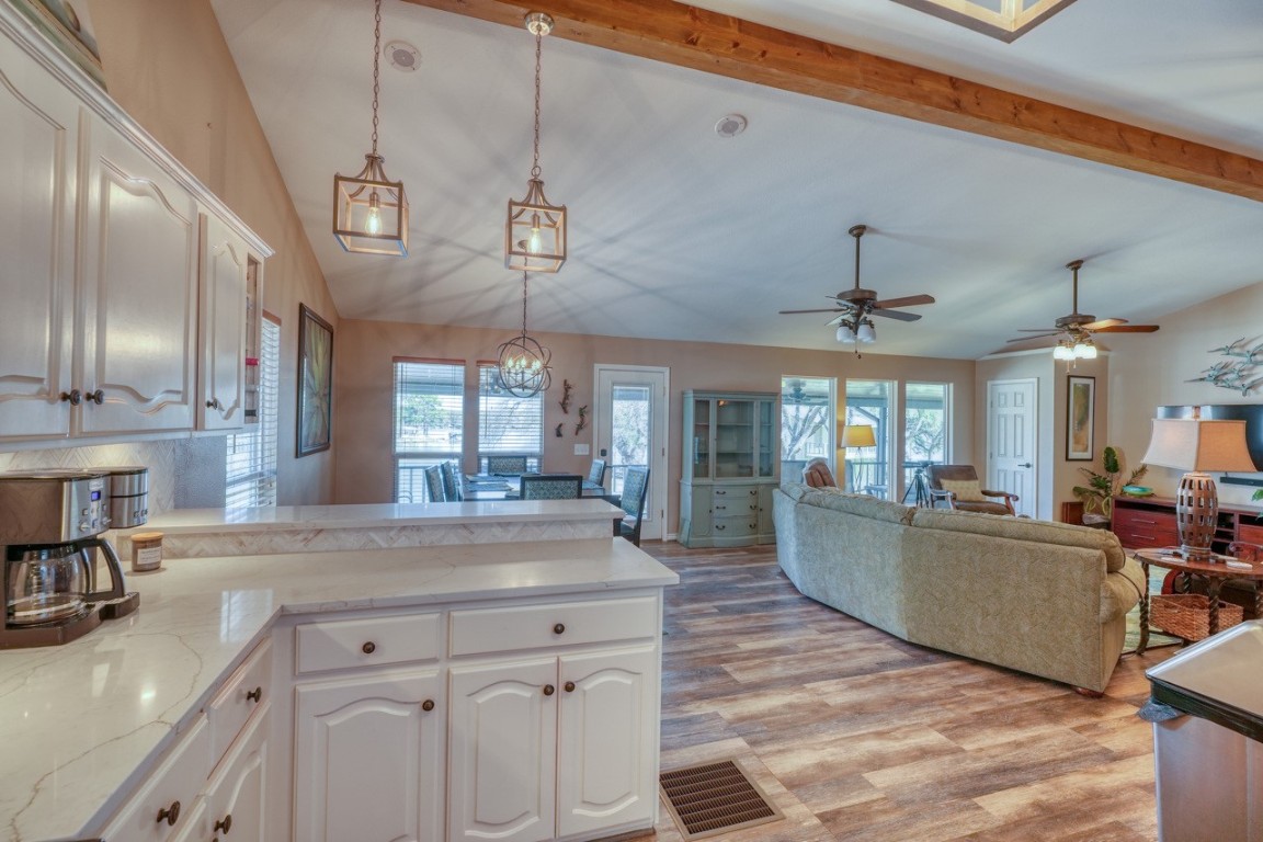 301 Lake Terrace , Sunrise Beach, TX, 78643 | 4769600 | Realty Texas LLC