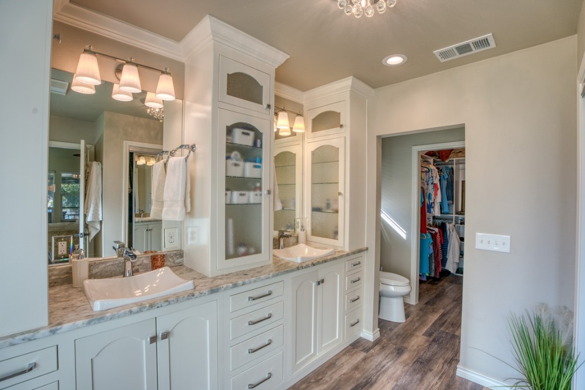 301 Lake Terrace , Sunrise Beach, TX, 78643 | 4769600 | Realty Texas LLC