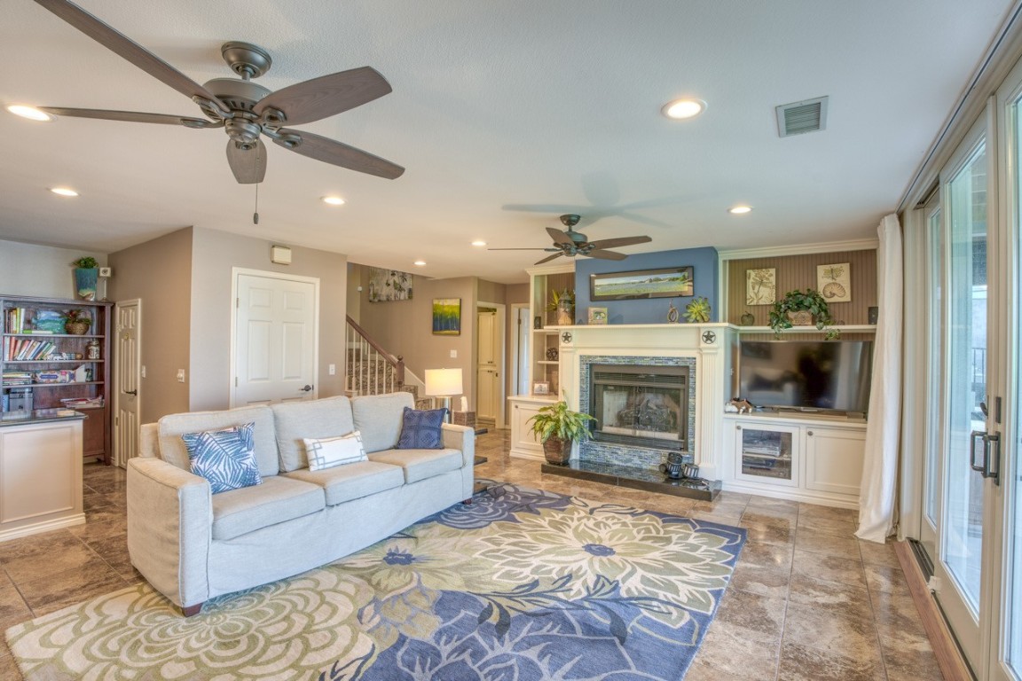 301 Lake Terrace , Sunrise Beach, TX, 78643 | 4769600 | Realty Texas LLC