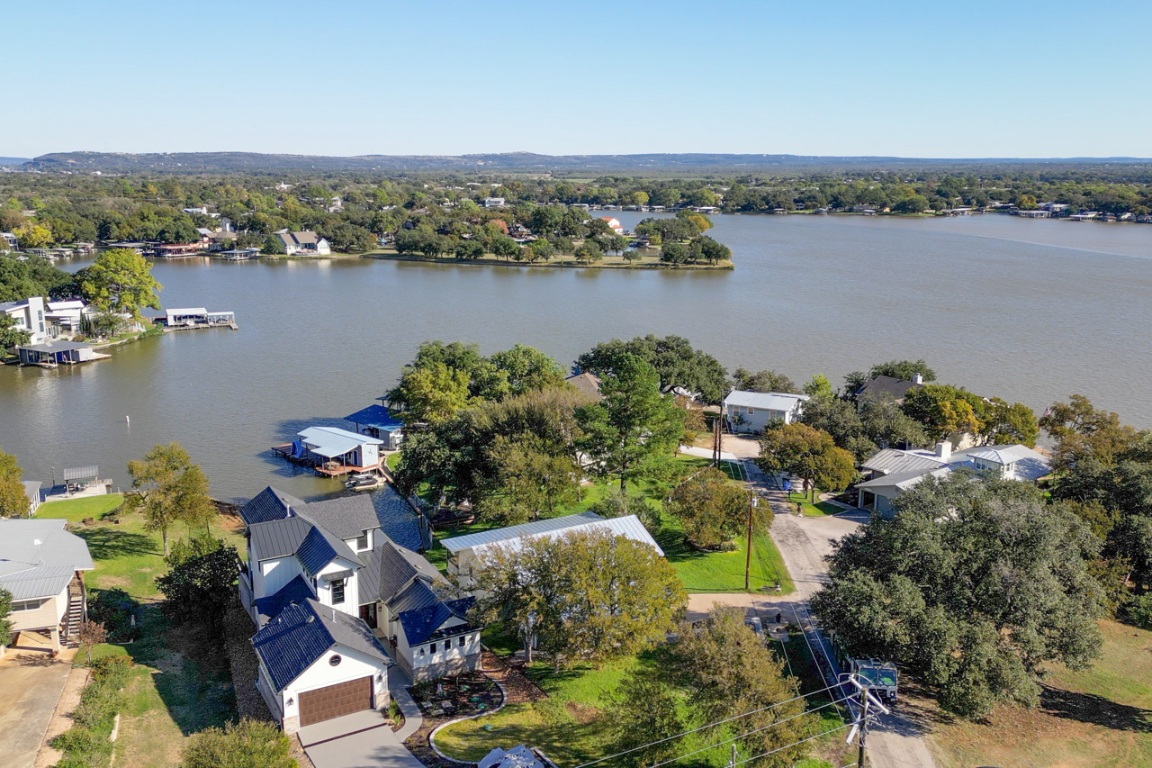 301 Lake Terrace , Sunrise Beach, TX, 78643 | 4769600 | Realty Texas LLC