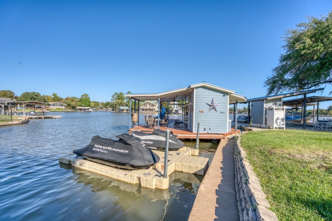 301 Lake Terrace , Sunrise Beach, TX, 78643 | 4769600 | Realty Texas LLC