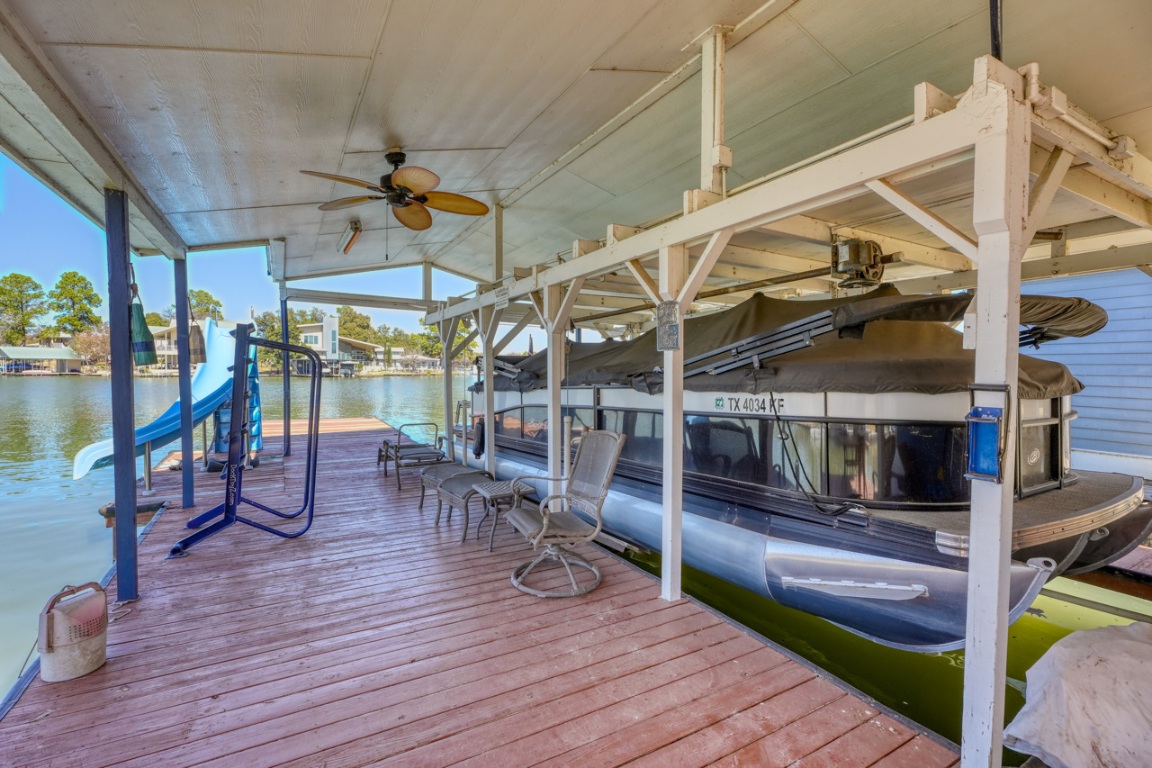 301 Lake Terrace , Sunrise Beach, TX, 78643 | 4769600 | Realty Texas LLC