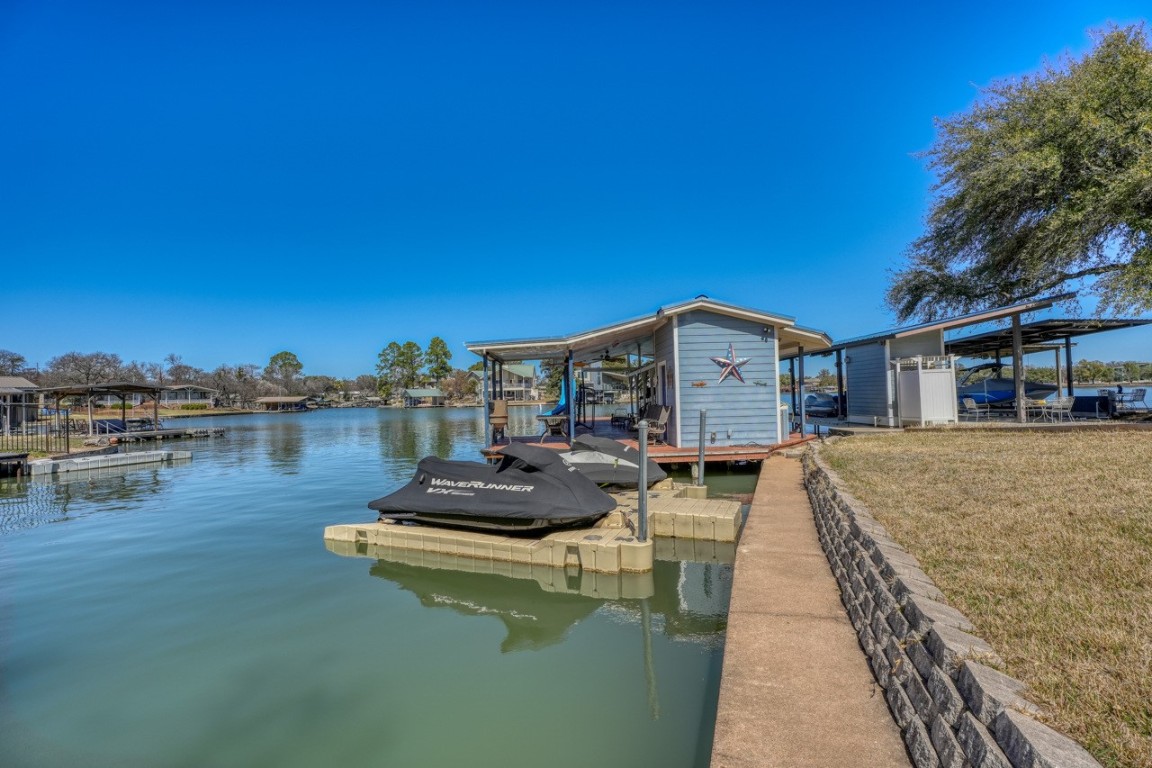 301 Lake Terrace , Sunrise Beach, TX, 78643 | 4769600 | Realty Texas LLC