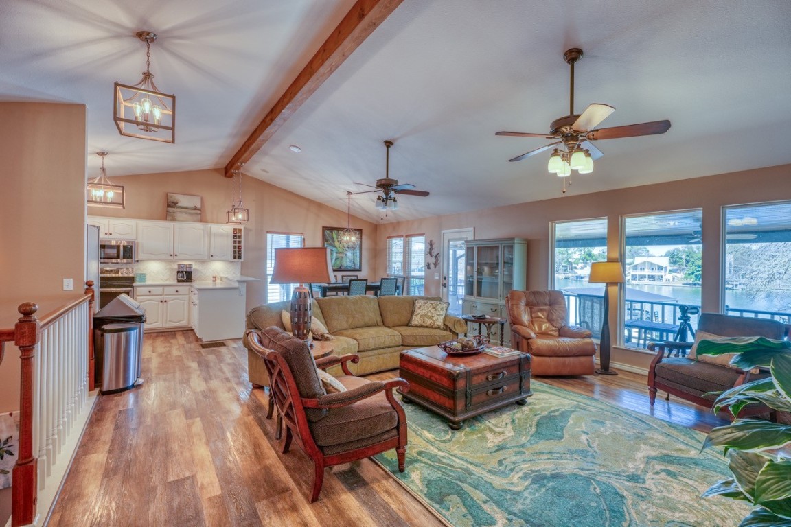 301 Lake Terrace , Sunrise Beach, TX, 78643 | 4769600 | Realty Texas LLC