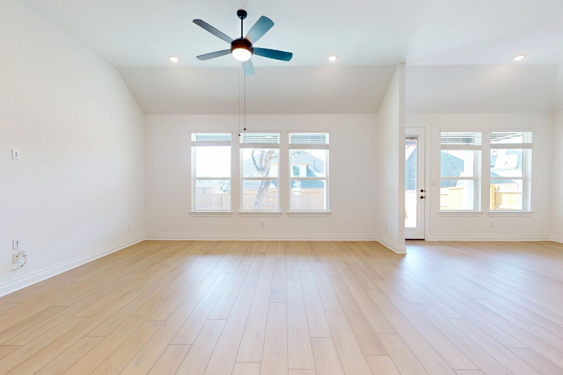 1208 White Daisy Lane , Georgetown, TX, 78628 | 4475155 | Realty Texas LLC