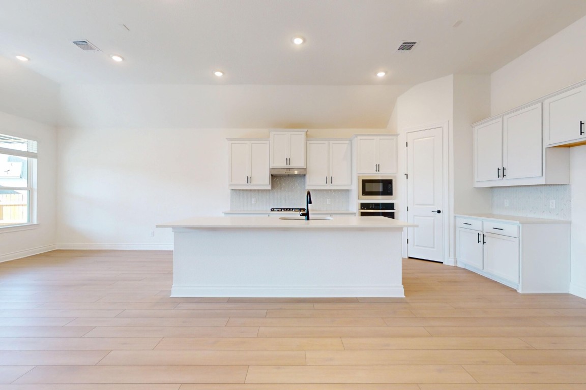 1208 White Daisy Lane , Georgetown, TX, 78628 | 4475155 | Realty Texas LLC