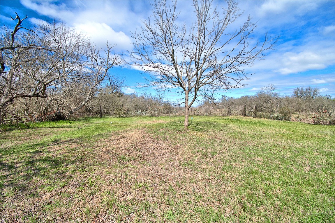 8402 Elroy Road , Del Valle, TX, 78617 | 1044377 | Realty Texas LLC