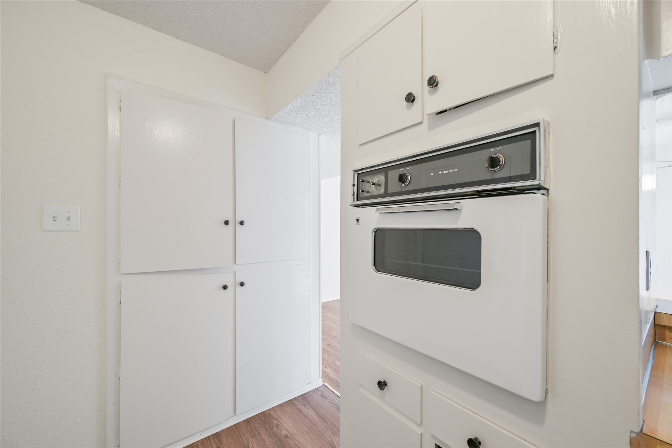 909 Silber Road 27E , Houston, TX, 77024 | 73019408 | Realty Texas LLC