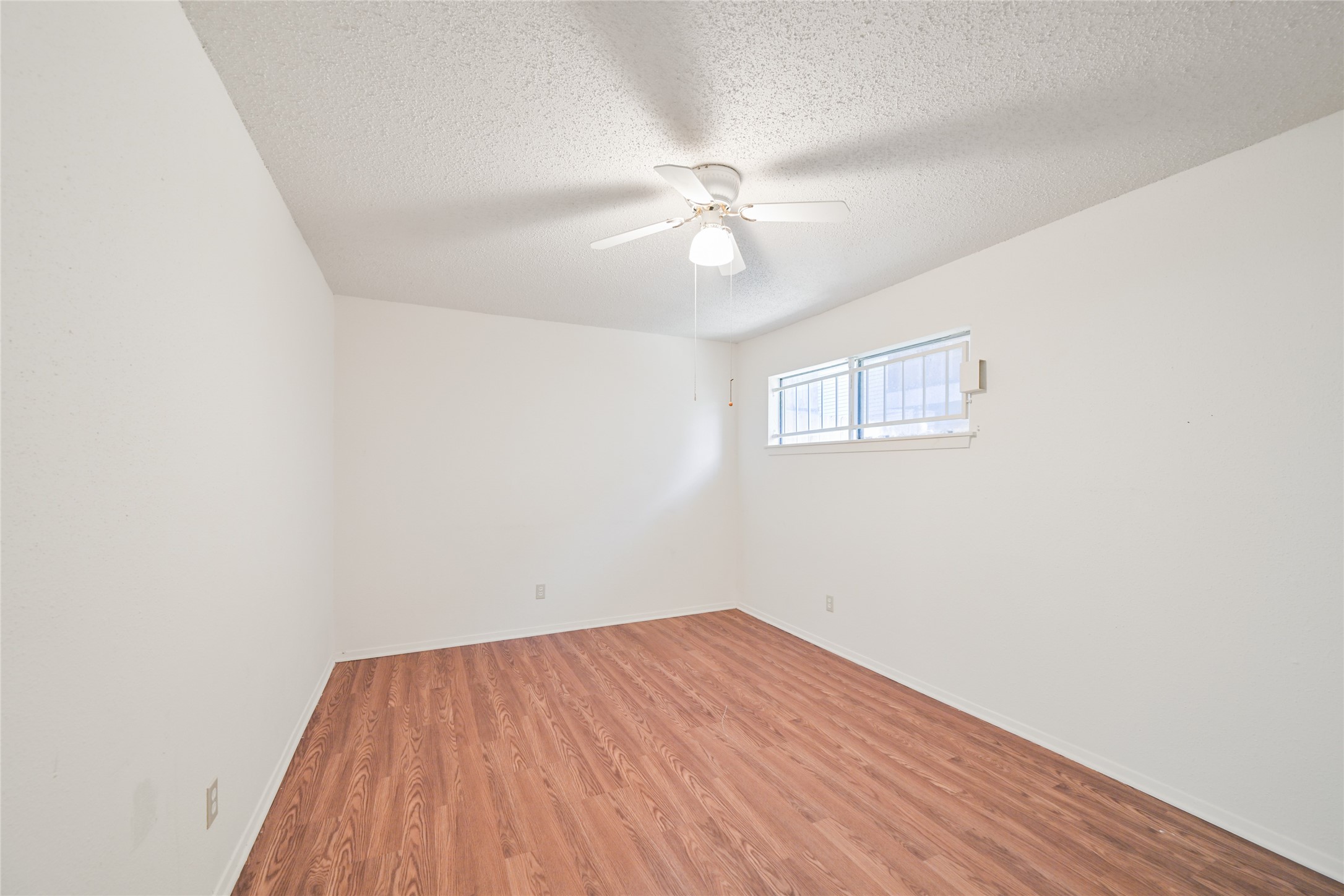 909 Silber Road 27E , Houston, TX, 77024 | 73019408 | Realty Texas LLC