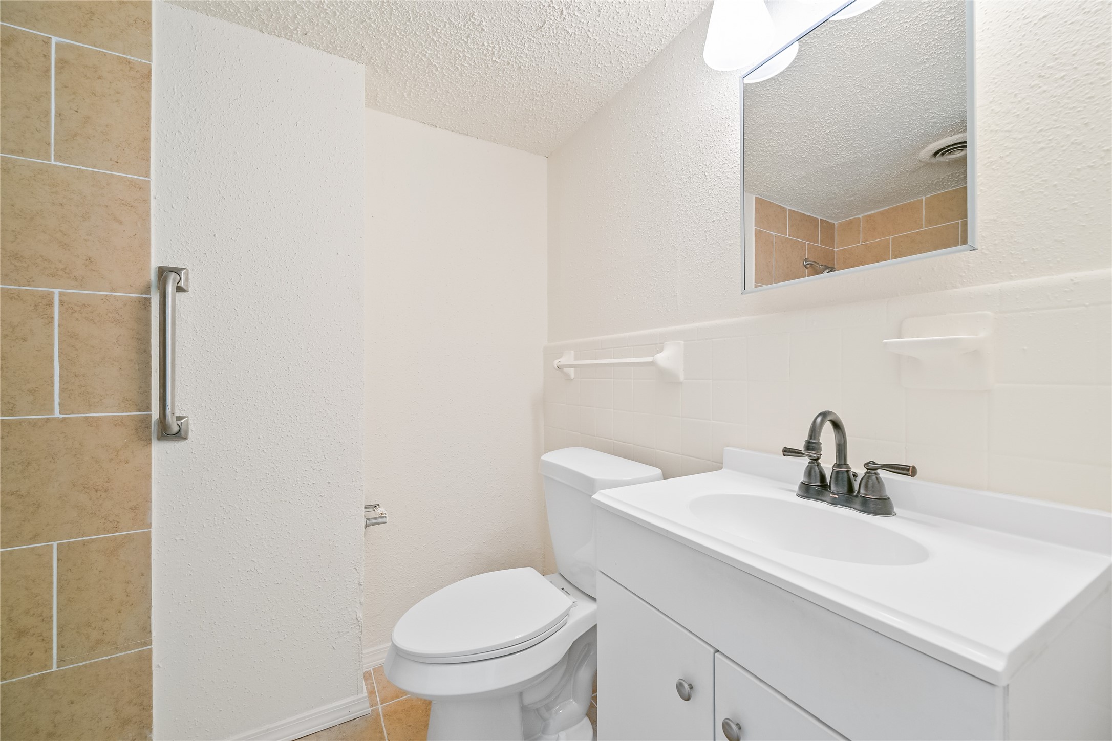 909 Silber Road 27E , Houston, TX, 77024 | 73019408 | Realty Texas LLC