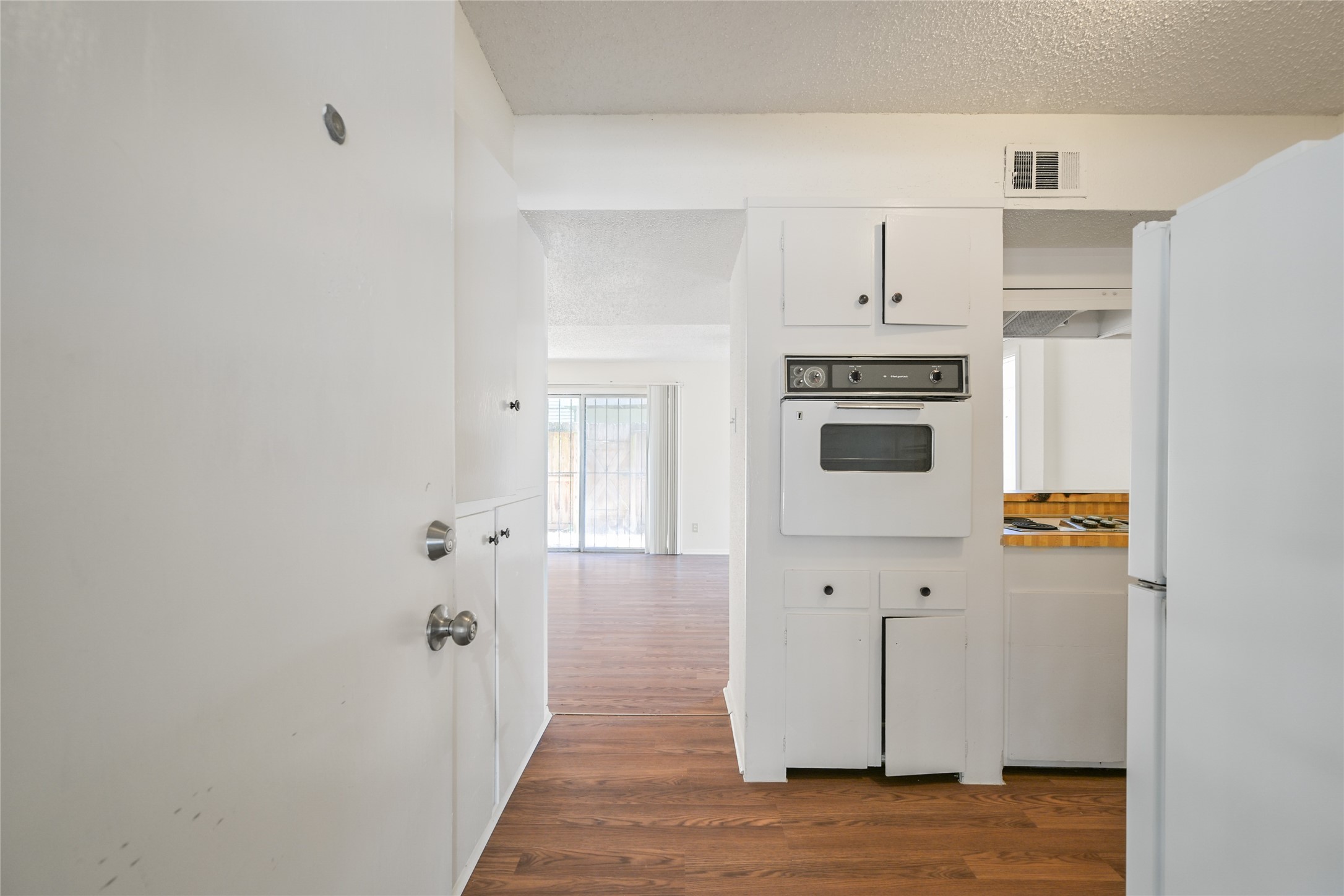 909 Silber Road 27E , Houston, TX, 77024 | 73019408 | Realty Texas LLC
