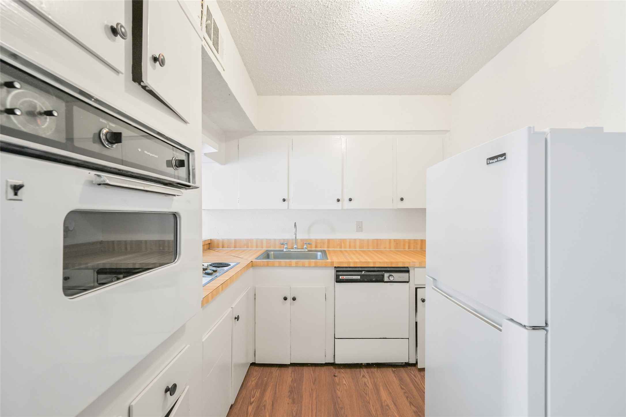 909 Silber Road 27E , Houston, TX, 77024 | 73019408 | Realty Texas LLC