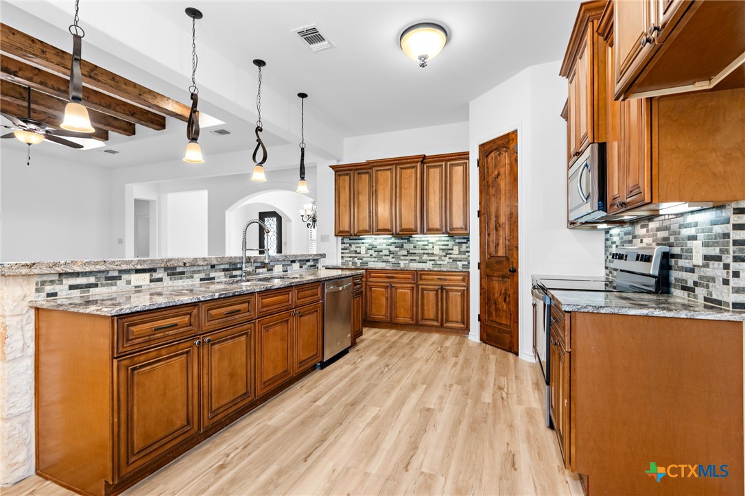 1010 Woodland Bend Circle , Salado, TX, 76571 | 572630 | Realty Texas LLC