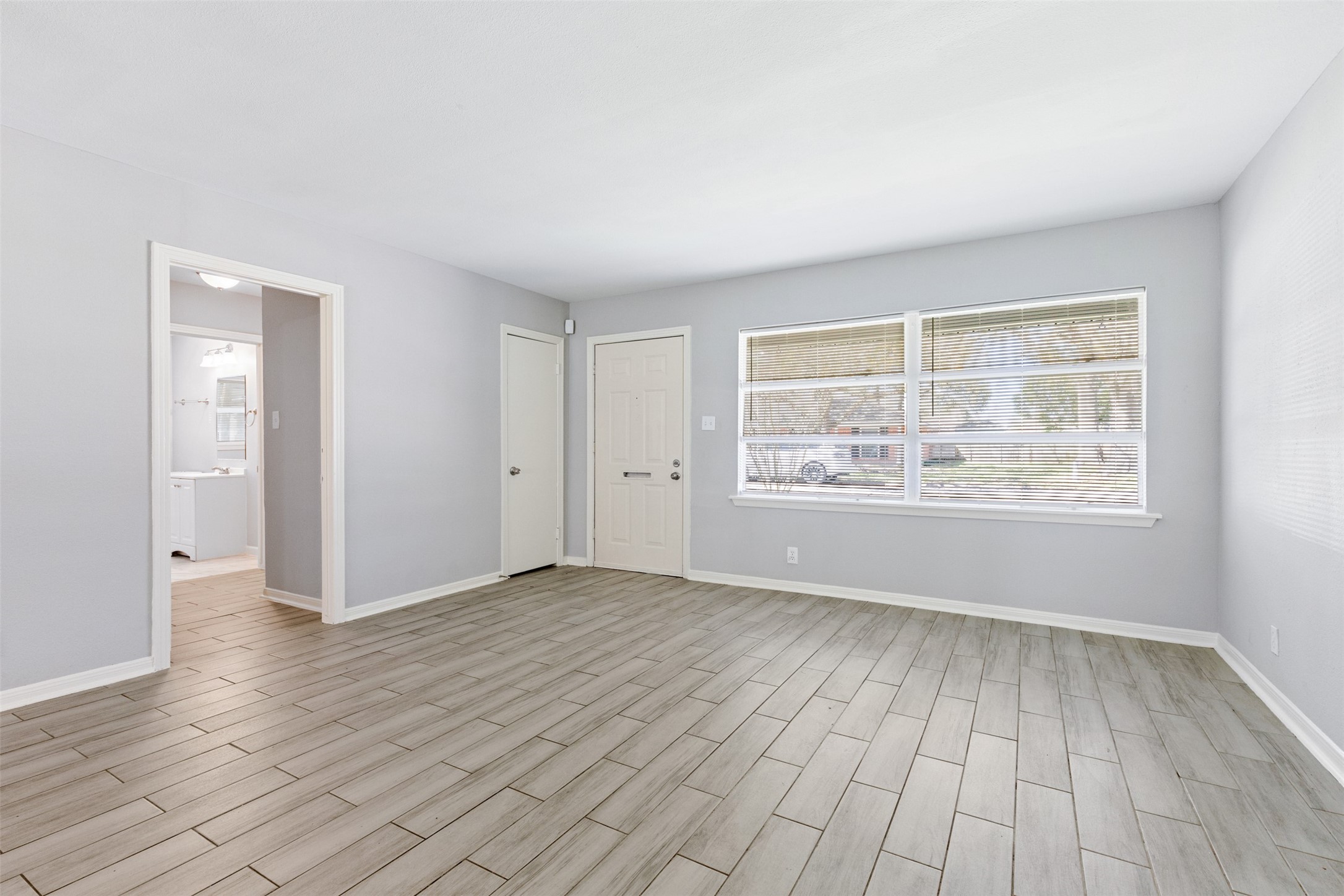 1104 Woods Drive , Liberty, TX, 77575 | 5916054 | Realty Texas LLC