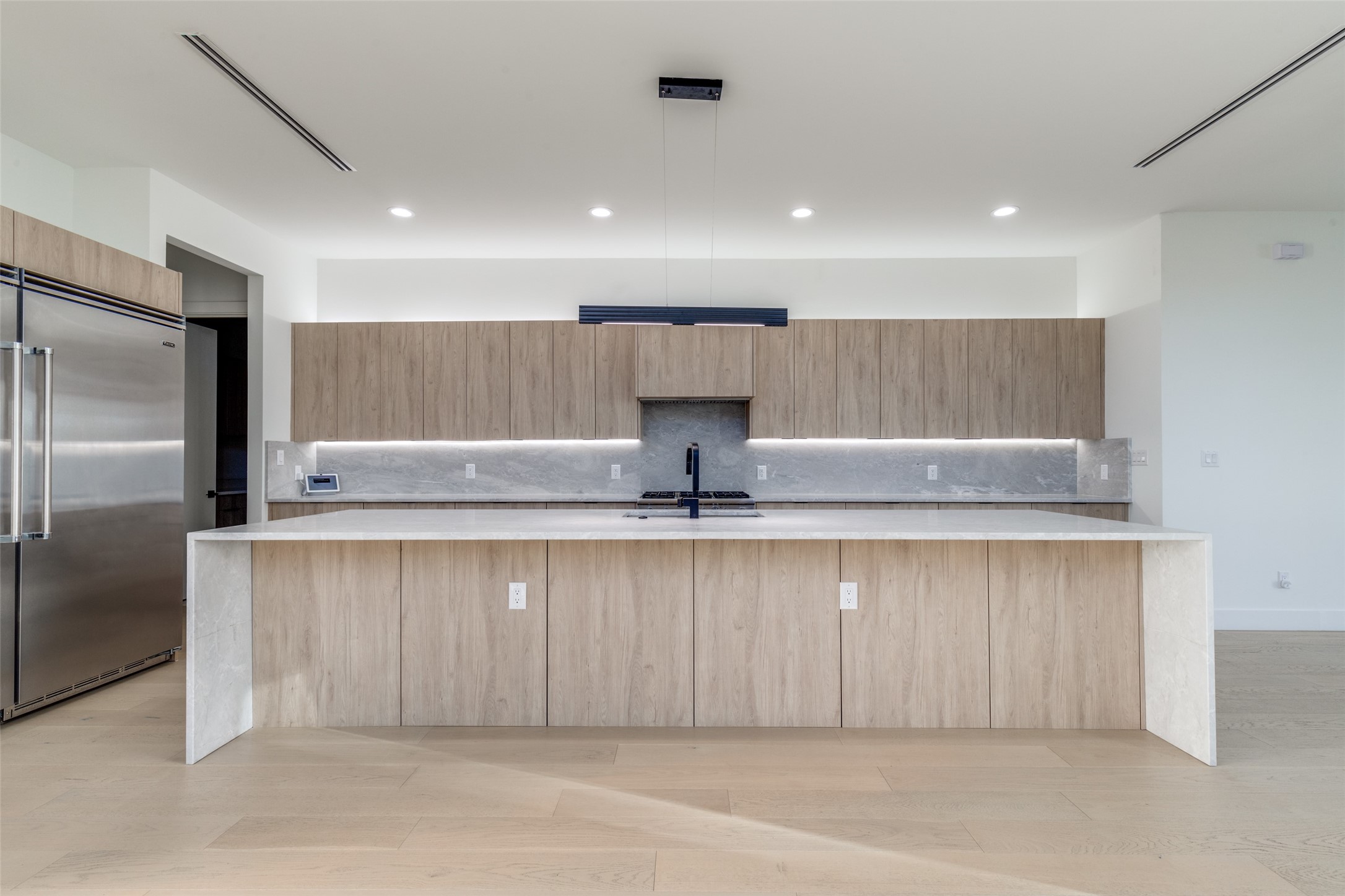 1844 Mcmillan Avenue , Dallas, TX, 75206 | 20866056 | Realty Texas LLC