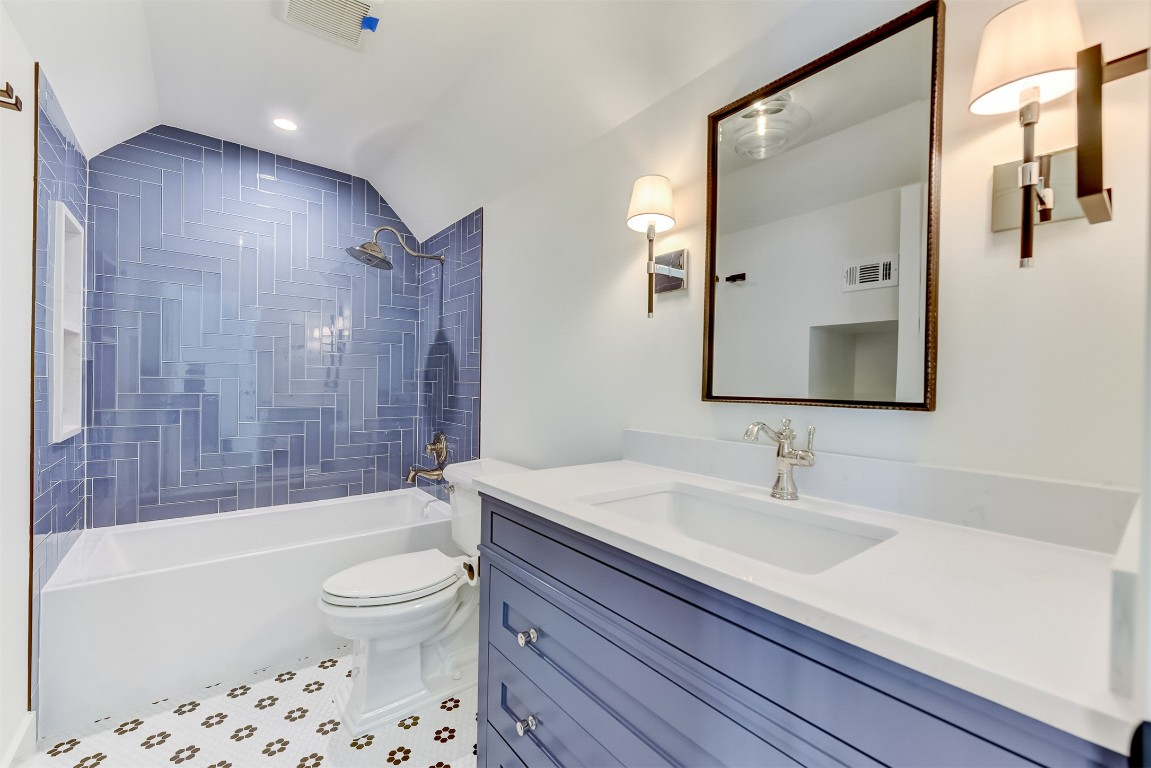 2306 Fortune Drive , Austin, TX, 78704 | 1960286 | Realty Texas LLC
