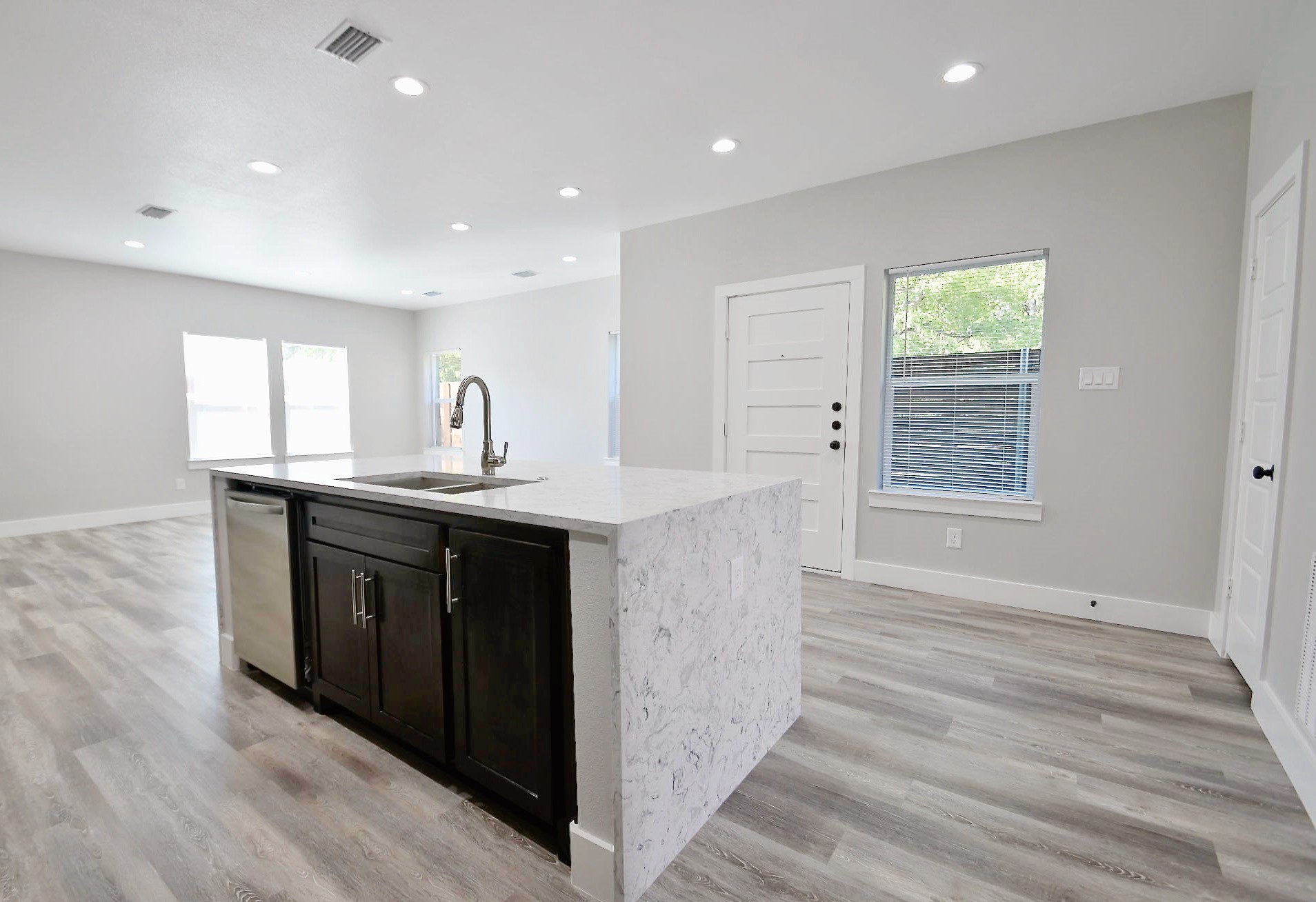4530 Philip Avenue , Dallas, TX, 75223 | 20869832 | Realty Texas LLC