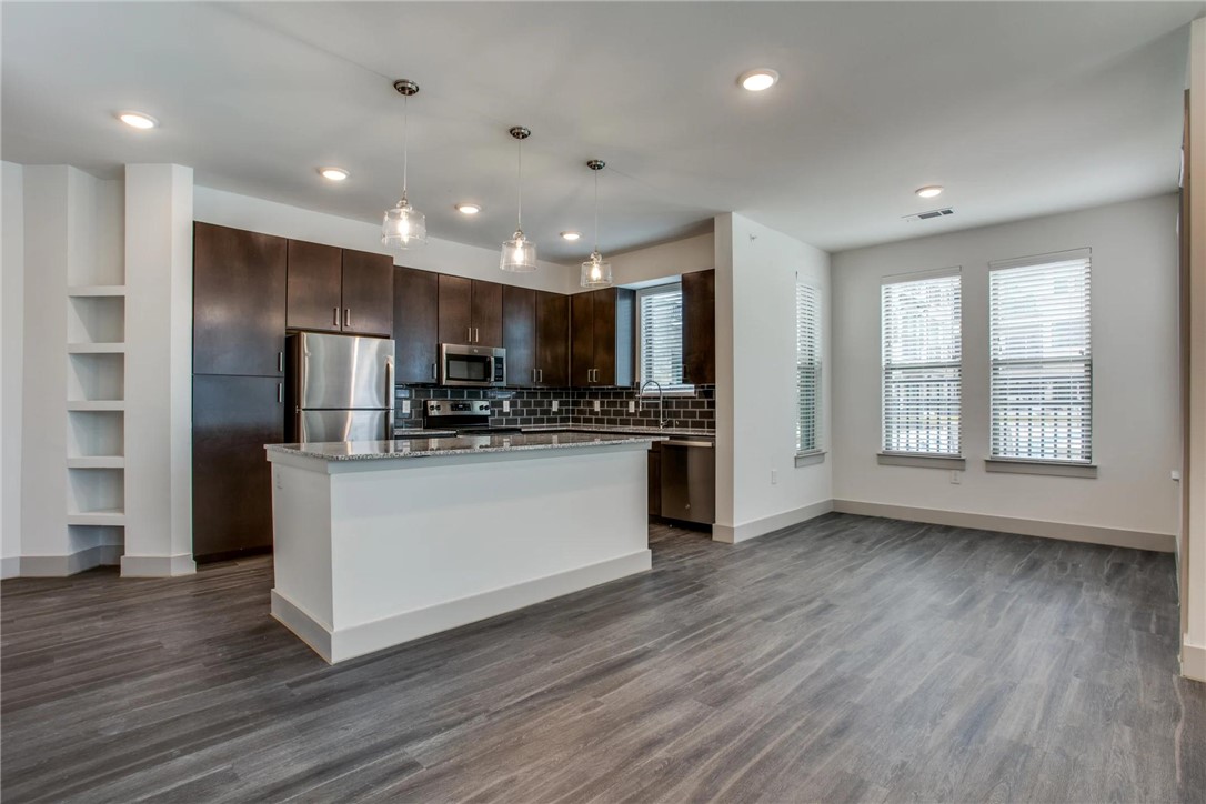 950 Town Lake Drive 7101 , College Station, TX, 77845 | 25003240 | Realty Texas LLC