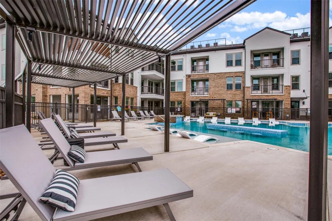 950 Town Lake Drive 7101 , College Station, TX, 77845 | 25003240 | Realty Texas LLC