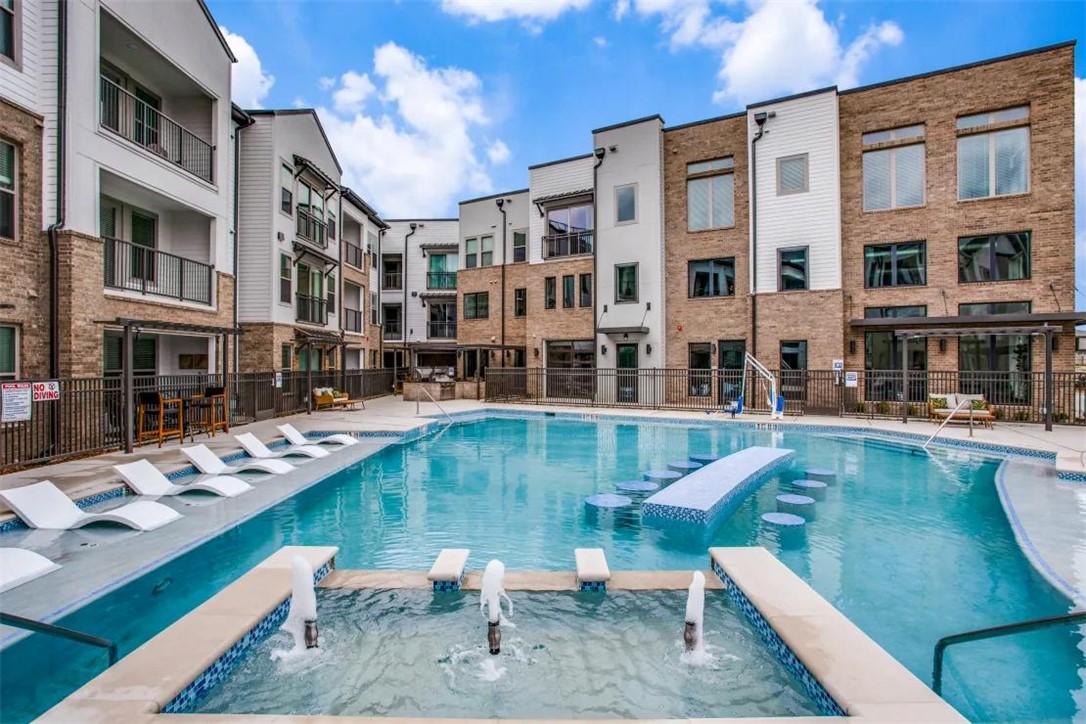 950 Town Lake Drive 7101 , College Station, TX, 77845 | 25003240 | Realty Texas LLC
