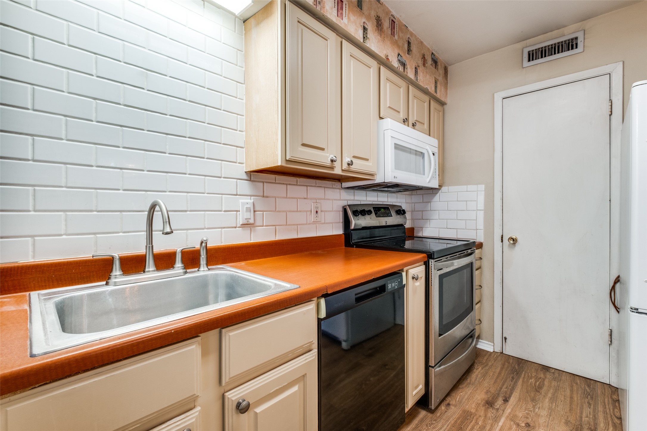 6017 E University Boulevard 122 , Dallas, TX, 75206 | 20865917 | Realty Texas LLC