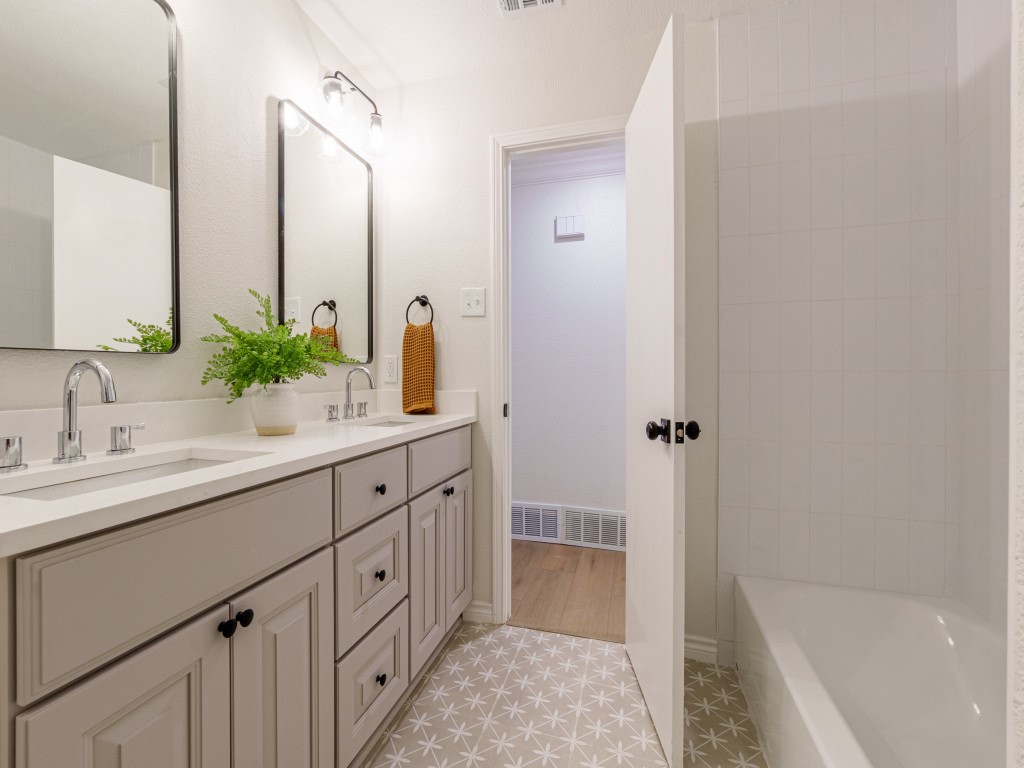 4307 Blackheath Road , Dallas, TX, 75227 | 20869121 | Realty Texas LLC