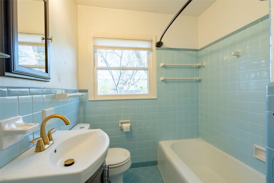 1706 Morrow Street , Austin, TX, 78757 | 9646926 | Realty Texas LLC