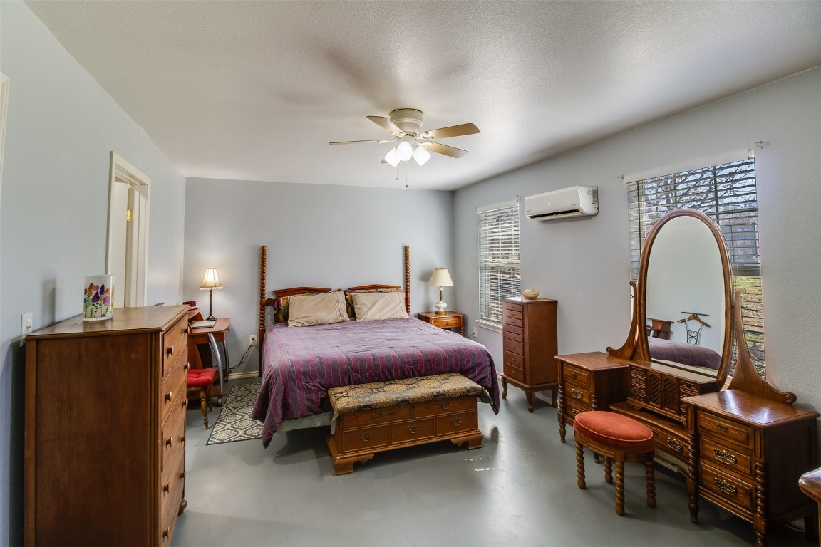 6257 River Oaks Drive , Kingsland, TX, 78639 | 7439518 | Realty Texas LLC
