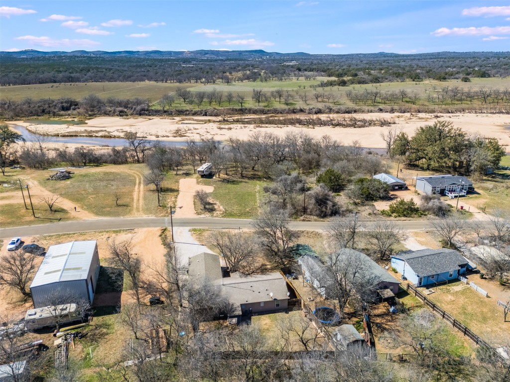 6257 River Oaks Drive , Kingsland, TX, 78639 | 7439518 | Realty Texas LLC