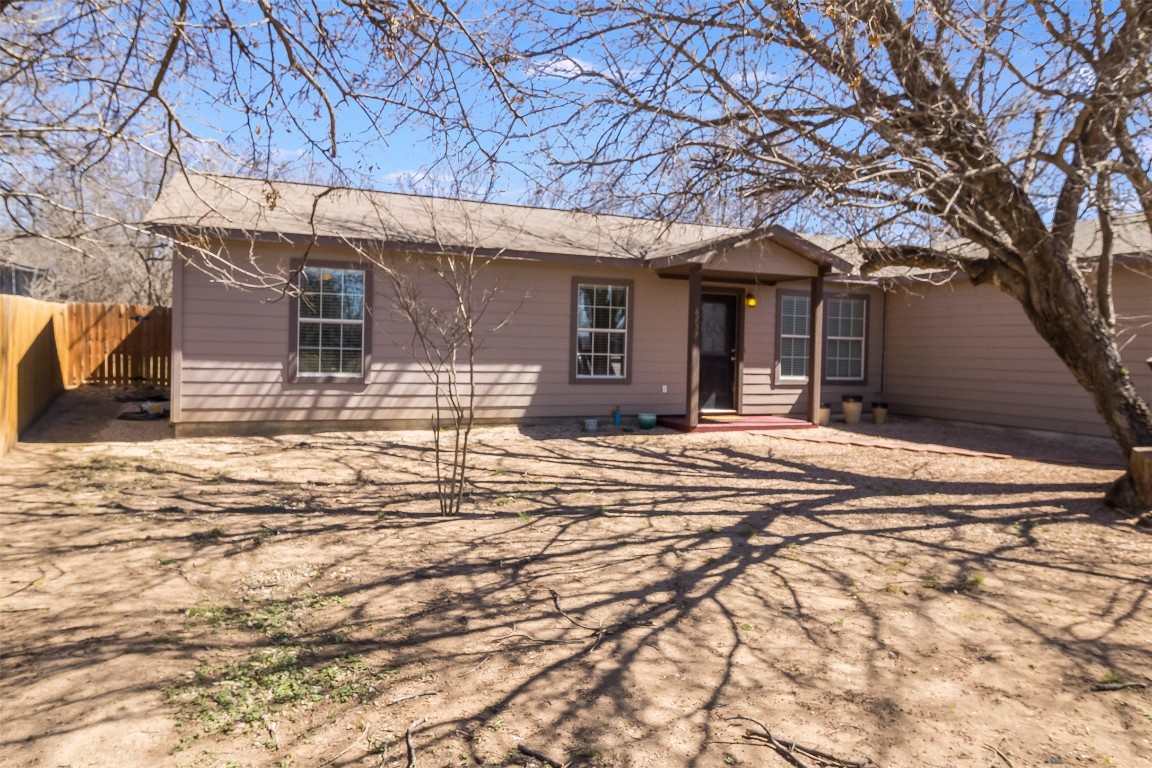 6257 River Oaks Drive , Kingsland, TX, 78639 | 7439518 | Realty Texas LLC