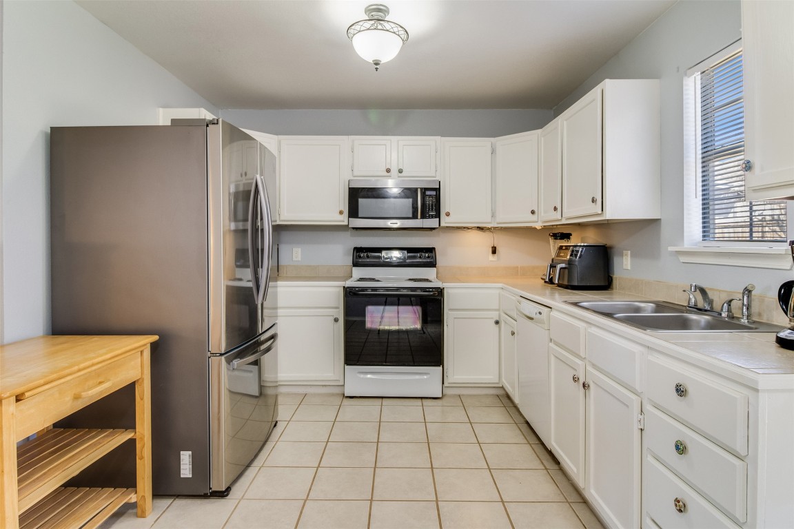 6257 River Oaks Drive , Kingsland, TX, 78639 | 7439518 | Realty Texas LLC