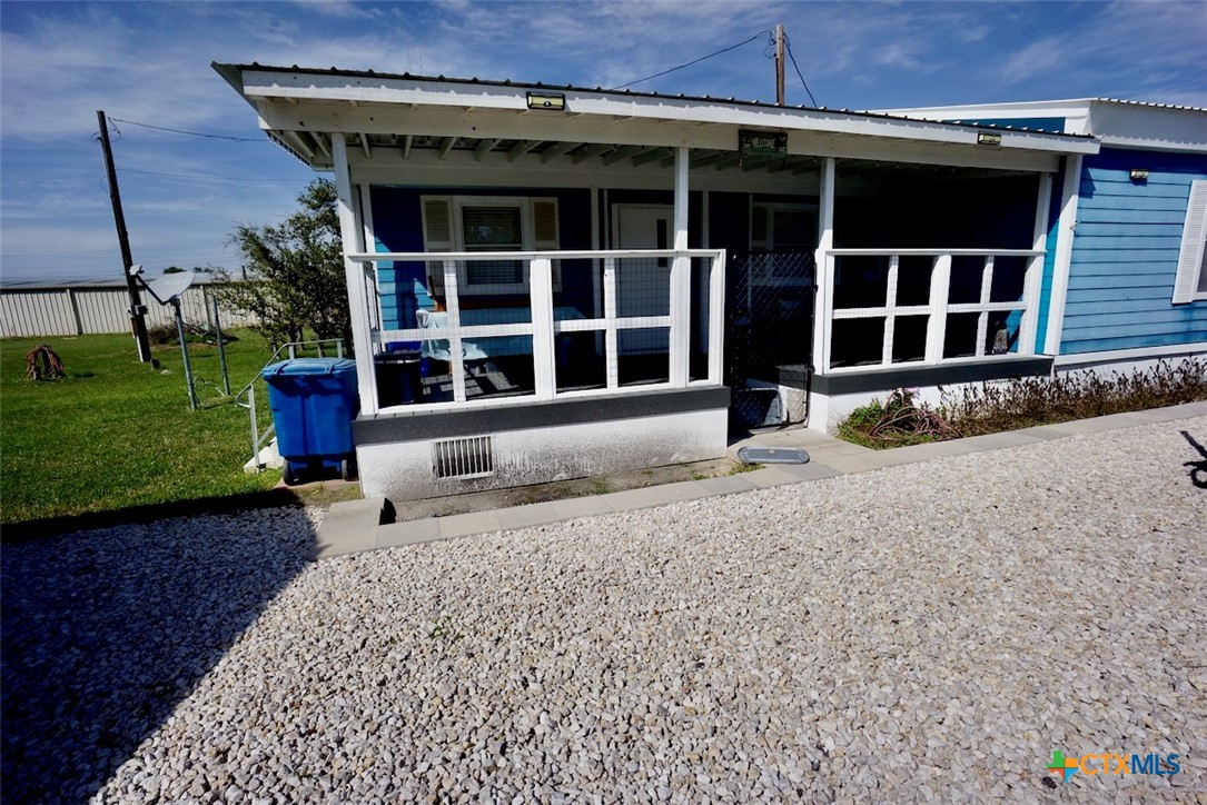513 N 16th Street , Port OConnor, TX, 77982 | 570556 | Realty Texas LLC